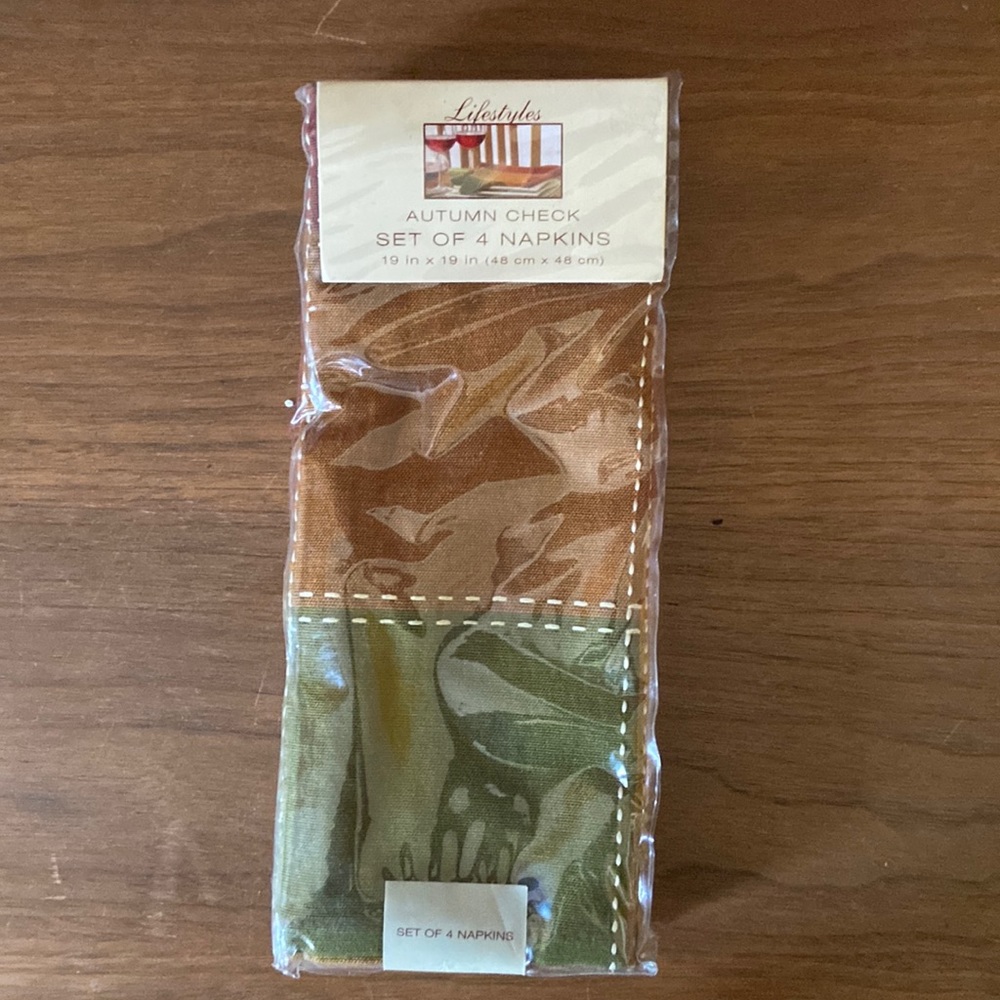 LIFESTYLES “AUTUMN CHECK” SET OF 4 FABRIC NAPKINS 19”x19” GREEN BROWN RED NEW